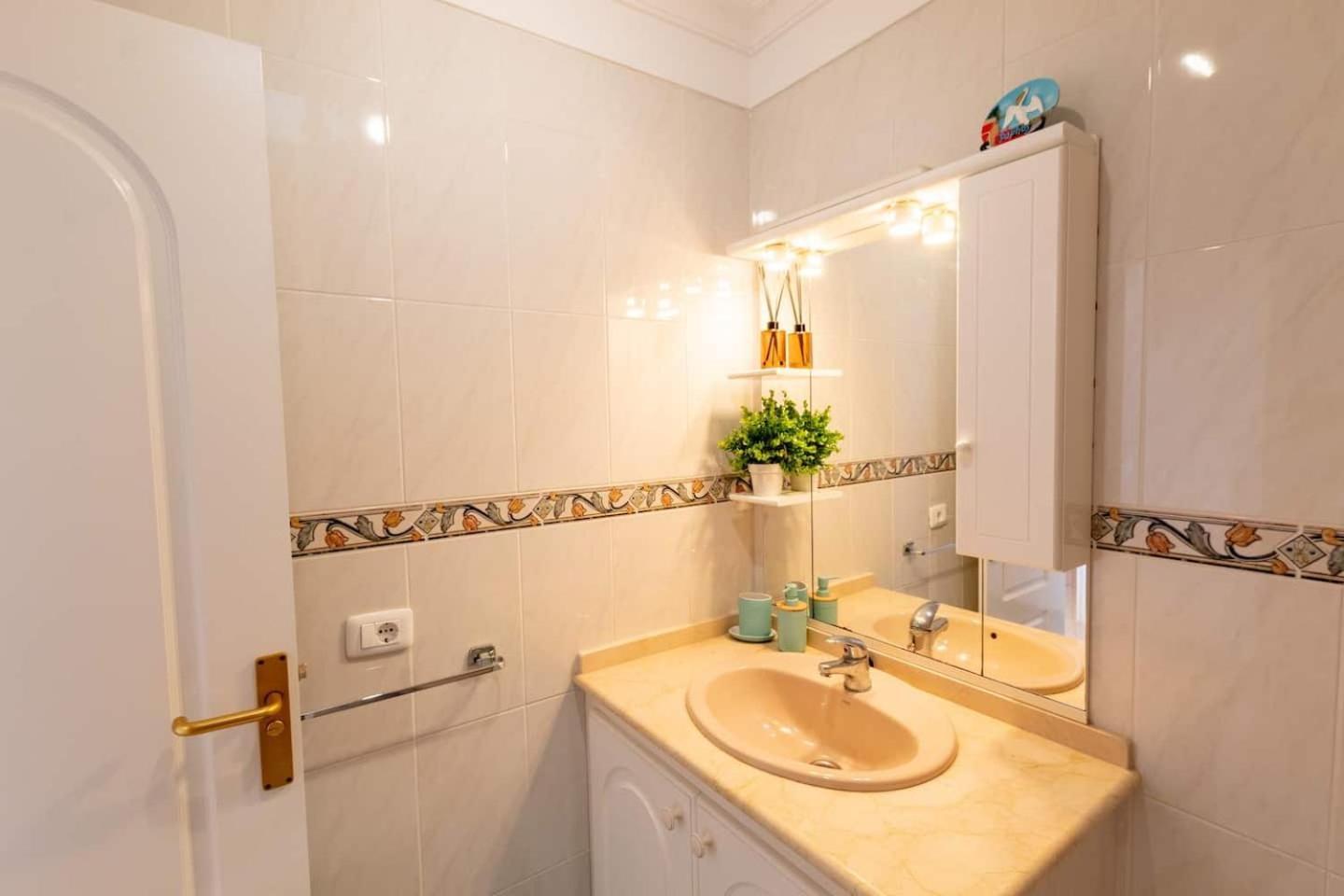Penthouse Apt With Jacuzzi By Dream Homes Tenerife Puerto de Santiago  Esterno foto